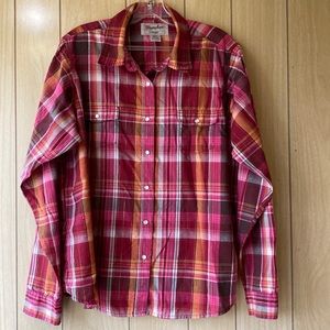 Women’s Wrangler shirt